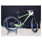 27.5" Giant XTC 2 Mountain Bike Plus With Advanced Composite Frame, Rock Shox, Hydraulic Discs, Tape