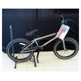 New Redline Youth Recon Freestyle Bike With Steel Frame With Chromo Crank