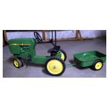 Metal John Deere Pedal Tractor With Wagon