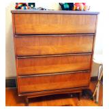 Mid Century Modern 4 Drawer Dresser, 44" x 34" x 18"