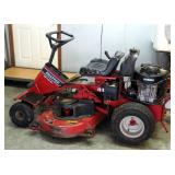 Snapper Riding Lawn Tractor, Model #SR1642, 42" Deck, 16 HP Briggs And Stratton Vanguard Motor