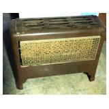 Essick Air Whole House Humidificateur, Model #H13200 And Vintage Radiant Gas Heater