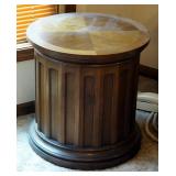 Barrel Shaped End Table With Storage Cabinet, 21" x 21" x 21"