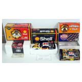 Tony Stewart 1:24 Diecast #44 Small Soldiers 1998 Pontiac Qty 2, 1 In Display Case, #44 Shell Pontia