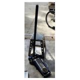 US General Light Weight Aluminium Floor Jack 3000# Capacity And Aluminium Shop Stool