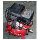 Porter Cable Jet Stream 4-Gallon Air Compressor Model CFI400, Powers On