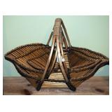 Rattan Butterfly & Boat Cross Handled Baskets And Ear Handled Trays, Qty 28