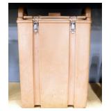 Cambro 500LCD 5-Gallon Insulated Beverage Dispenser