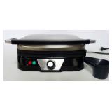 Oster Panini Maker Model CKSTPM5450, Powers On