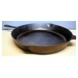 Lodge Cast Iron Skillet No. 14 With Heat Ring