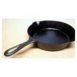 Griswold Cast Iron Skillet No. 5