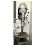 Walker-Turner Electric Bench Top Drill Press, Includes "Procunier" High Speed Tapping Head (Size Num