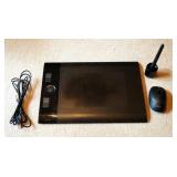 Wacom Intuos4 Wacom Pen Tablet PTK 640 With Pen, USB Cable , And Mouse