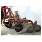 Dearborn Farm Equipment 2-Bottom Plow With Disc Blades, Model 10-1