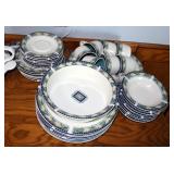 Portfolio By Pfaltzgraff Forest Pattern Stoneware Dinnerware Including Plates, Bowls, Cups, Saucers,
