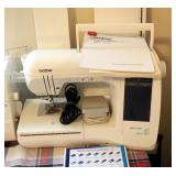 Brother Innov-Is QC-1000 "Quilt Club" Sewing Machine With Multi-Functional Foot Pedal Kit, Includes 