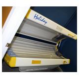 Sportarredo Holiday 45 Level 3 Tanning Bed With 32 Bulbs, Powers On, Bulbs Replaced In January 2020,