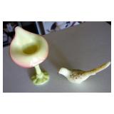 Fenton Art Glass Dove With Hand-Painted Daisy Motif And 8" Jack In The Pulpit Vase