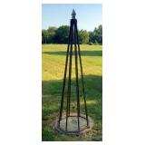 Metal Yard Trellis With Wire Star Garland, 6.5