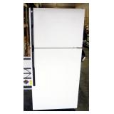 General Electric Household Refrigerator/Freezer, Model TBX18LKJ With Ice Maker Hookup, Powers On