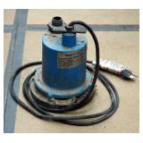Master Plumber Submersible Utility Pump 1/4 Horse Power Model 126981