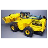 New Bright Radio Controled "The Cat D9L" Bulldozer And Remote Controlled Digger Dan Bulldozer, Unkno