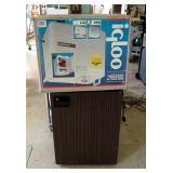 General Electric Mini Fridge 24.5in x 18.5in x 19in And Igloo Koolmate Thermoelectric Cooler/Warmer 