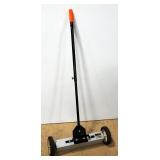 Central Machinery 22" Magnetic Floor Sweeper, With Release