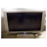 Sony 52" LCD TV Model KDL-52XBR2, With Remote, Screen Powers On