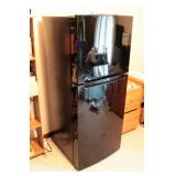 Whirlpool 2 Door Refrigerator Model WRT111SFD 01, 61in x 26in x 24.5in, Contents Not Included