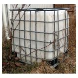 Poly Vinyl Liquid Storage Tanks With Cage, 52in x 40in x 48in, Qty 2, One Has Cracked Tank