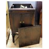 Brunswick Vintage Record Player, "Sharon" Model, Turntable Turns, Otherwise Unknown Working Conditio