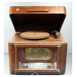 Truetone Vintage Record Player/Radio Combo, May Need Repair