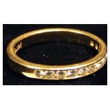 14K Gold Ring With Multiple Clear Stones, Size 5-3/4, Approx 2.3 g Total Weight