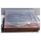 MCS Automatic Turn Table Record Player No. 6502, Powers On