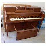 Gulbransen Company Spinet Piano, #537570, 42" x 59" x 25", On Wheels, Includes Piano Bench