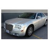 2006 Chrysler 300C Passenger Car, 5.7L Hemi V8, 125,330 Miles, VIN # 2C3KA63H96H138297