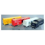 Athearn HO ElectricTrain Model Set, Includes 3 Engines, Assorted Cars, And Track