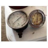 Marshalltown Mfg Company Vacuum Pressure Gauge, And United Instrument Pressure Gauge