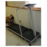 Weslo Cadence Electric Treadmill Powers On