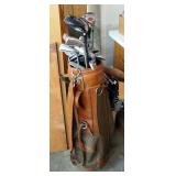Mizuno Metropolitan Golf Bag Including Royal And True Shot Clubs, Electric Putting Partner And Assor