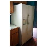 Kenmore Side By Side Refrigerator/Freezer With Ice/Water In Door, 68" x 32" x 35"