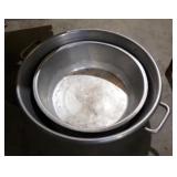 Stainless Steel Wash Basin, With Handles, And Stainless Steele Bowl