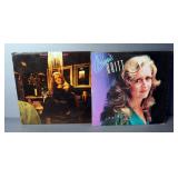 County Vinyl LP Assortment, Includes Bonnie Raitt, Crystal Gayle, Kenny Rogers, Patsy Cline, And Mor