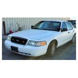 2003 Ford Crown Victoria Passenger Car, Odometer Reads 126,117, V*, 4.6L, VIN # 2FAFP71W03X120359