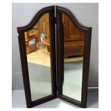 Bi-Fold Mirror With Arched Top, 28" High x 20.5" Wide (Fully Open)