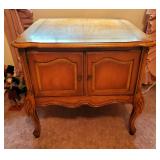 Vintage End Table With Cabriole Legs, 22" x 24" x 24"