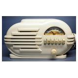 Radio Corporation Of America Radio Model C640, Powers On