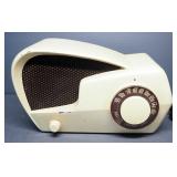 Philco Transitone Art Moderne Radio Model 49-501 121, Powers On