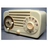 Telechron Jewel Radio Model 935